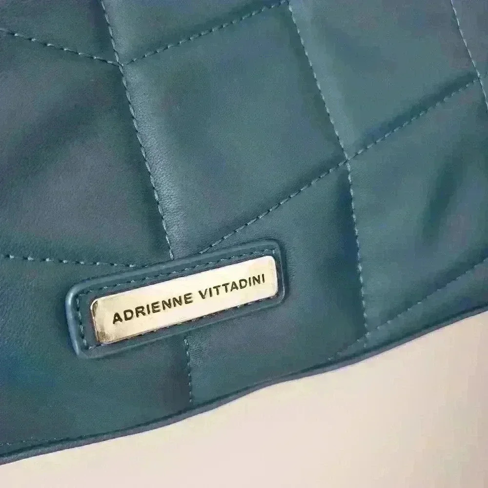 Adrienne Vittadani charmed flap hobo quilt teal purse - Picture 5 of 9